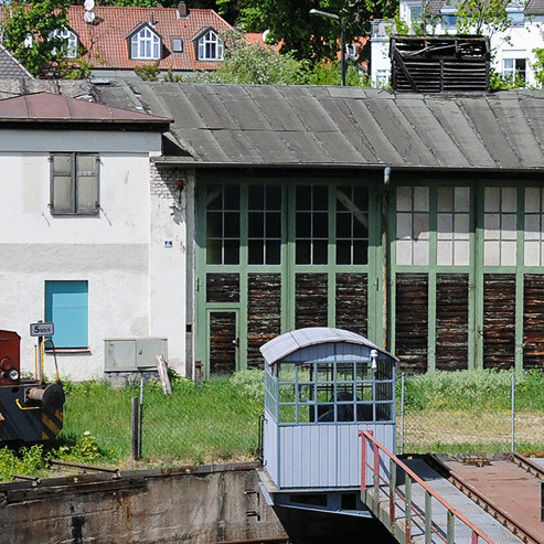 Dachziegel für den alten Lokschuppen Amberg