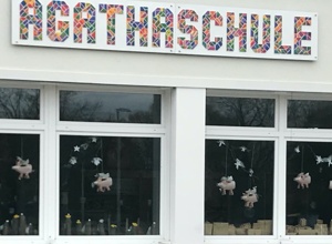 Bewegung macht uns fit -  Unser Schulhof wird der Hit