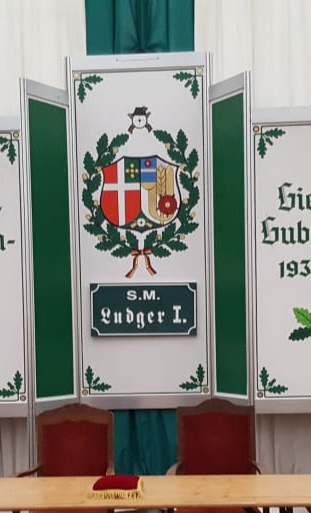 Erneuerung Präsentationswand