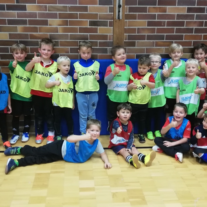 Trainingsanzüge für unsere kleinen Kicker