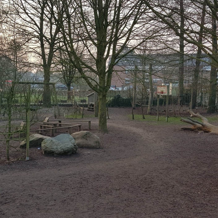 Rutsche für die Außenanlage St-Martin Kindergarten
