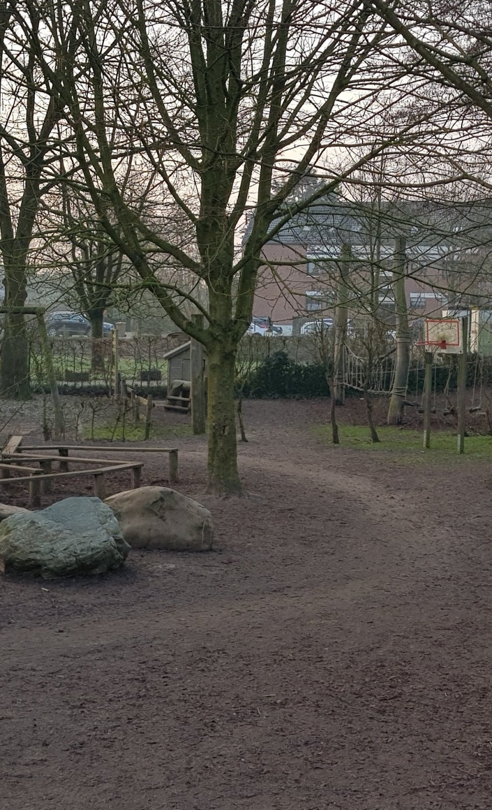 Rutsche für die Außenanlage St-Martin Kindergarten
