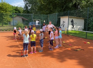 Ballwand und Flutlicht 2021/2022