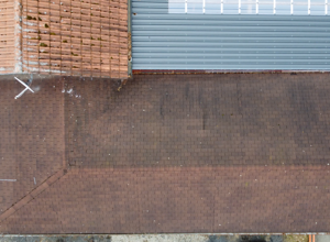 Dringende Dachsanierung Nebengebäude Dorfmittelpunkt Steinmühle