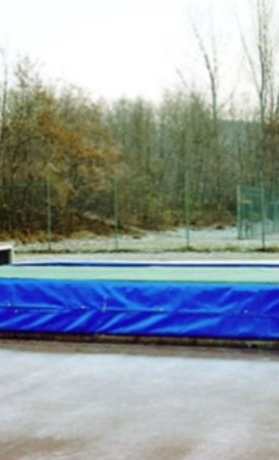 Hochsprunganlage schützen