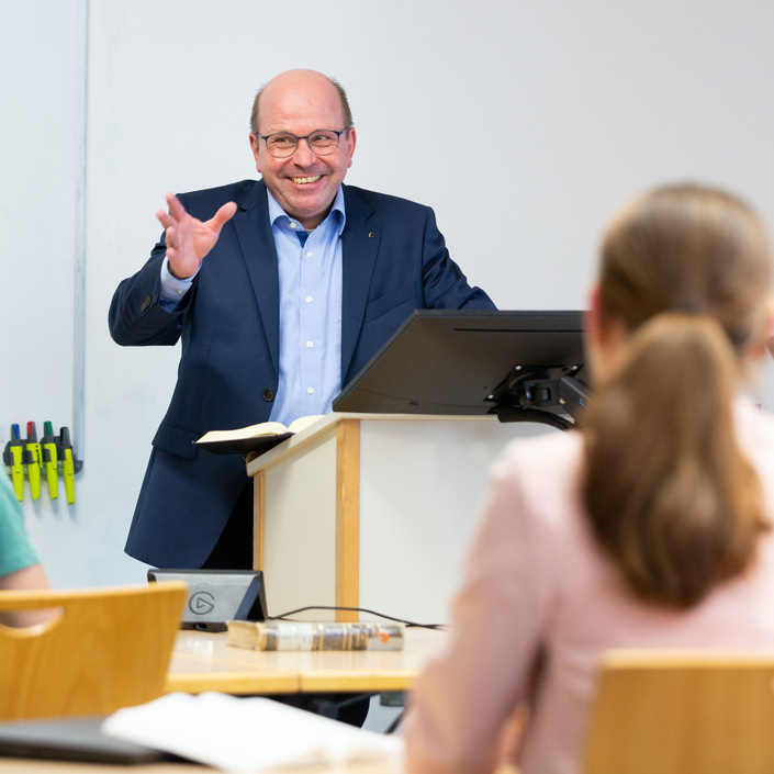 neue Beamer für besseren Unterricht