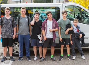 Bus für die Jugend fit machen