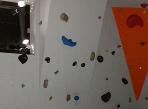 Beim Bouldern hoch hinaus
