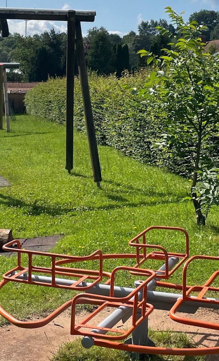 Mehrgenerationen-Spielplatz Breitenbach am Herzberg