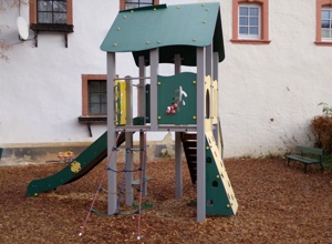 Ein Holzpferd für unser Außengelände