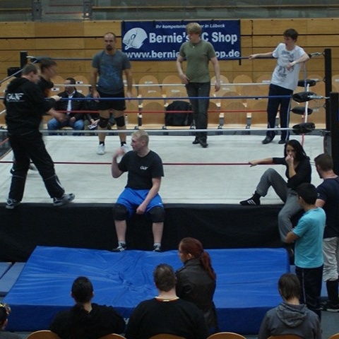 *Wrestling in Löhne* - Eigener Ring für Wrestlingshows & Training