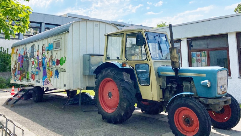Sanierung Slow Mobil – Boden &amp;amp; Küche neu