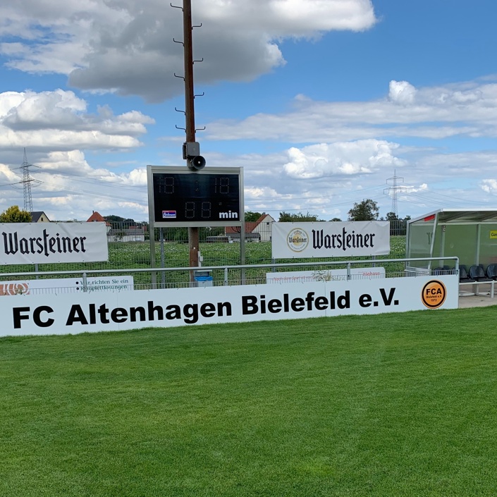 Beleuchtungsanlage Klein-Kunstrasen-Sportplatz