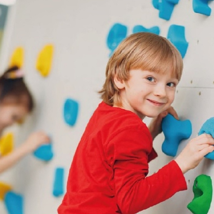 Neue Kletterwand für die Kinder der Jugendhilfe & Schule Oberharz