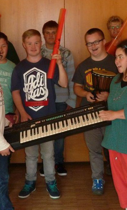 Musikinstrumente für die Albert-Schweitzer-Schule