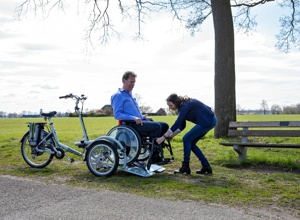 Elektro-Rollstuhlfahrrad - Eine Radtour für Alle