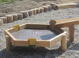Matschanlage für die Kinderburg