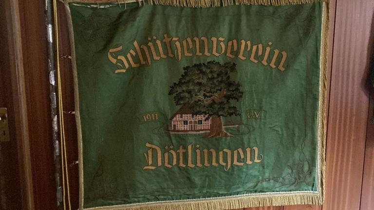Restaurierung-Fahne-S.V-Dötlingen