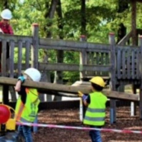 Kletterburg für den Adolph-Holm-Kindergarten