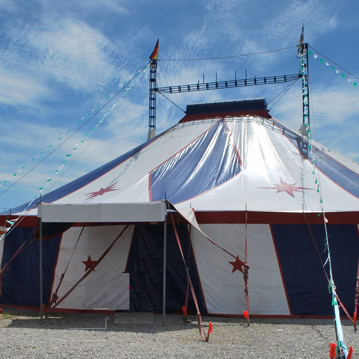 Zirkuszelt für Kinder-Ferien-Zeltlager