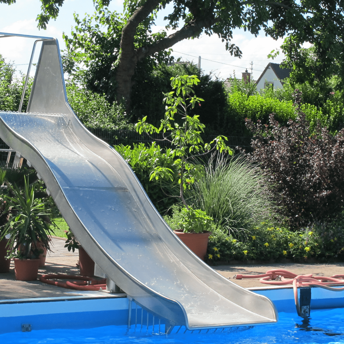 Rutschenspaß im Waldbad
