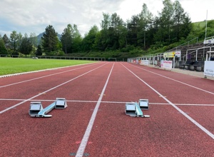 Teamgeist trägt man – im neuen Leichtathletik-Outfit!