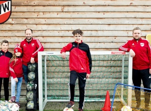 Errichtung Geräteschuppen für Trainingsmaterial