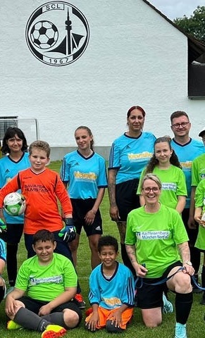 Die Inklusianer vom See - Eine schrecklich kunterbunte Fußballfamilie
