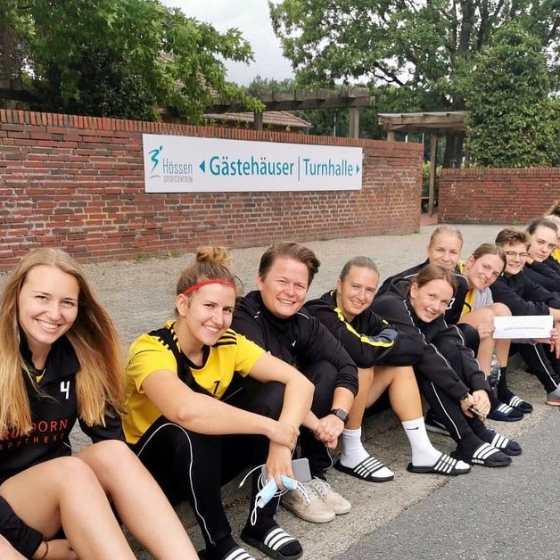 Neue Jacken für ATSV 1. Damen