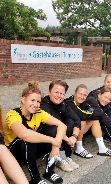 Neue Jacken für ATSV 1. Damen