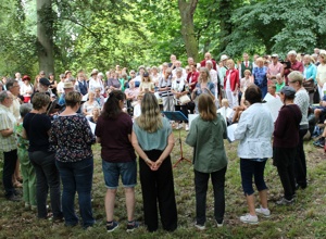 Ein Park der singt für eine friedliche Welt