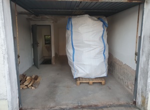 Dorfgemeinschaft Kauf einer Garage für Veranstaltungen & Materiallager
