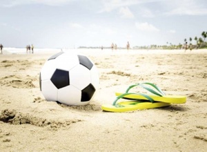 Beach-Soccer-Platz mit Minitoren am LüBad