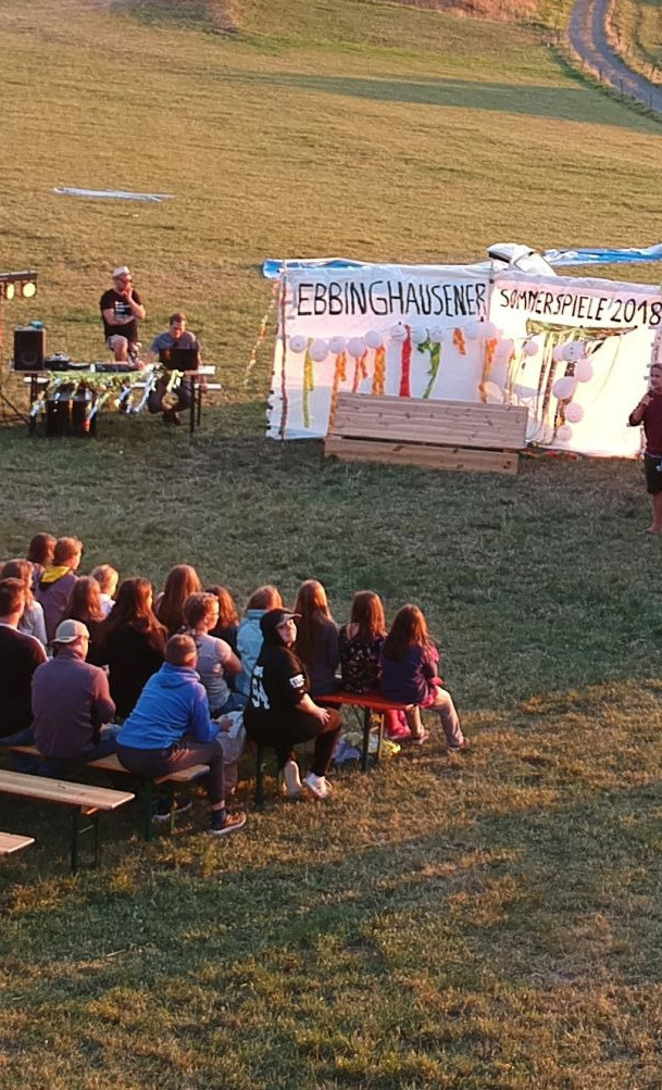 Neues Essenszelt fürs Sommercamp