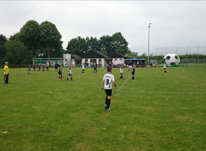 Trainingsanzüge für alle Jugendmannschaften