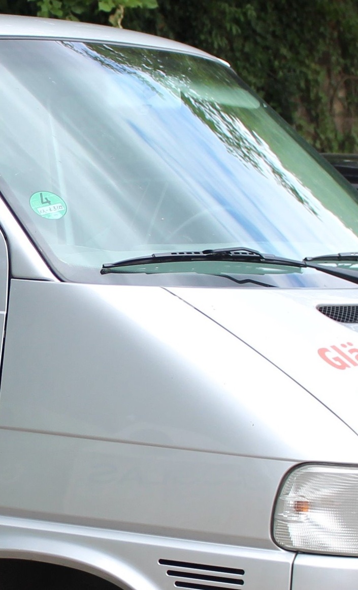 Neuer Mannschaftsbus für die SGHH und SGHHG