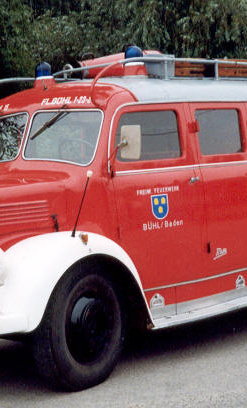 Ein Löschfahrzeug restaurieren