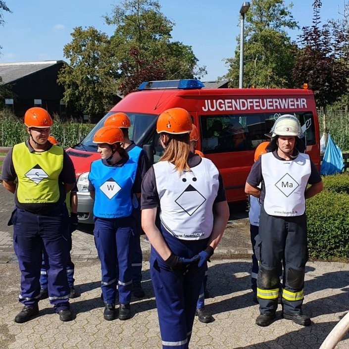 Rucksäcke für die Kids der Jugendfeuerwehr