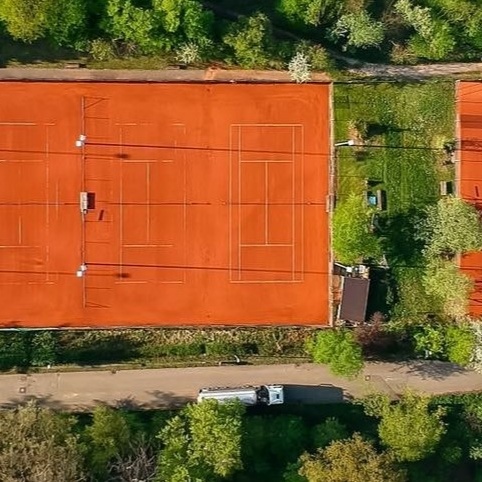 Tennisclub Ebersbach - Moderne Begegnungsstätte