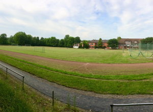 Flutlichtanlage für den Fußballplatz
