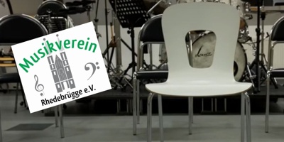 Neue Stühle für den Musikverein Rhedebrügge
