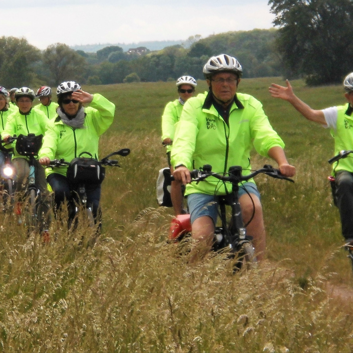 PKW Fahrrad-Transport-Anhaenger für 5 E-Bikes