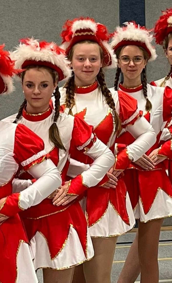 Neue Kleider für unsere Funkengarde