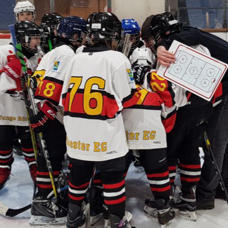 Trainingsanzüge für den Eishockey Nachwuchs