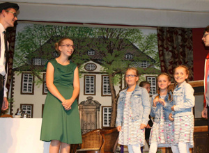 Kreativ-Theater für Grillplatz in Natzungen