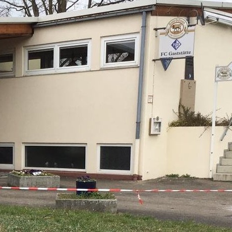 Mobiliar für den neuen Freisitz des FCE