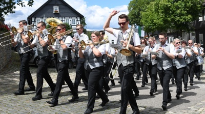 Anschaffung neuer Uniformwesten