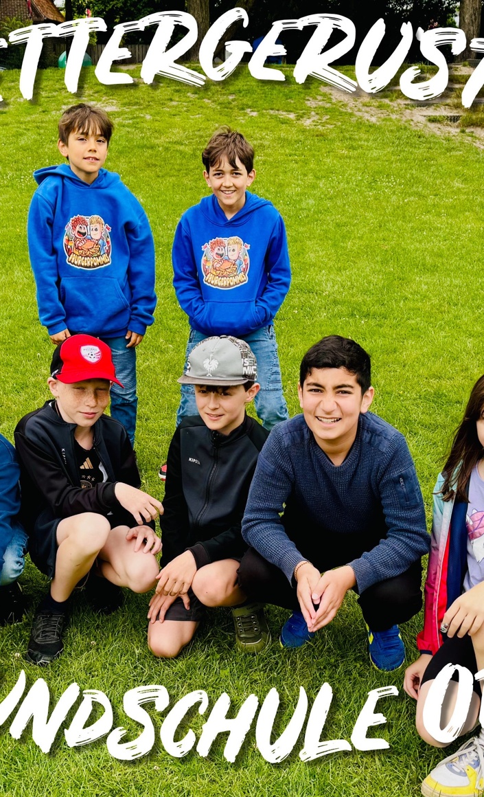 Klettergerüst der Grundschule Ofen