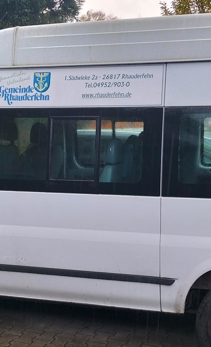 "Bürgerbus" wird Transporter für Fehntjer Helferkreis e. V.