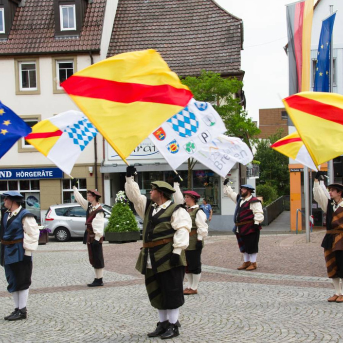 Softshelljacken & Pullover für die Kraichgau-Fahnenschwinger Bretten